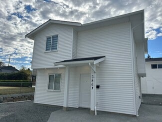 Building Photo - 386 Wakesiah Ave