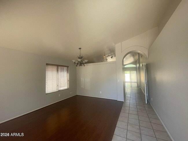 Building Photo - 2230 E Menadota Dr