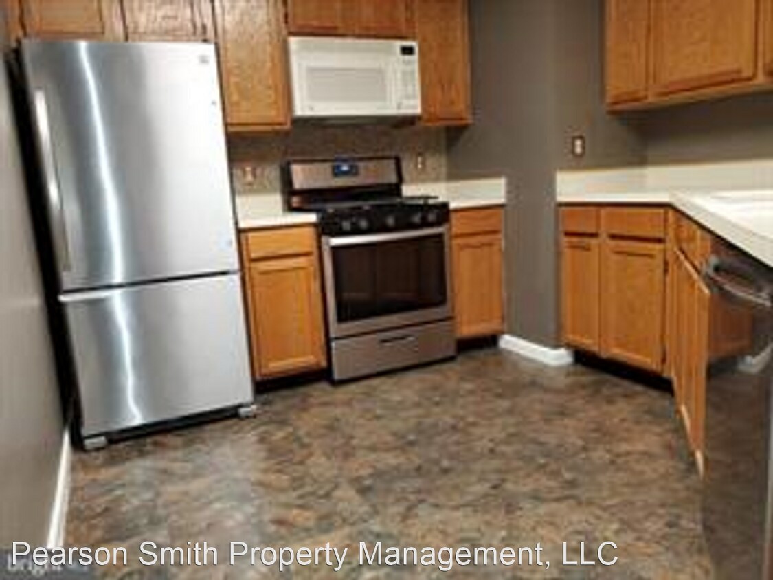 Building Photo - 3 br, 2.5 bath House - 4037 Chetham Way