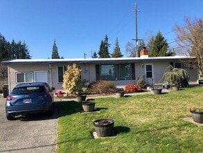 Building Photo - 8406 9th Ave SE