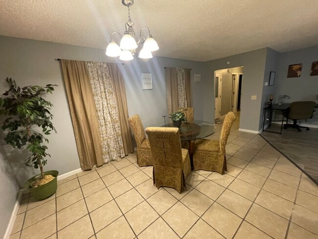 Building Photo - 1011 Barley Dr