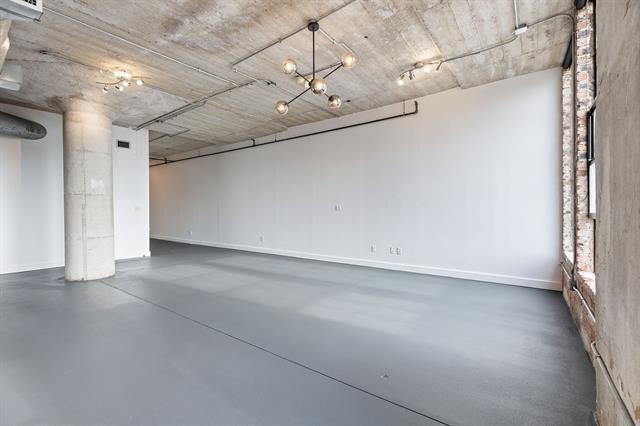 Building Photo - 1122 Jackson St