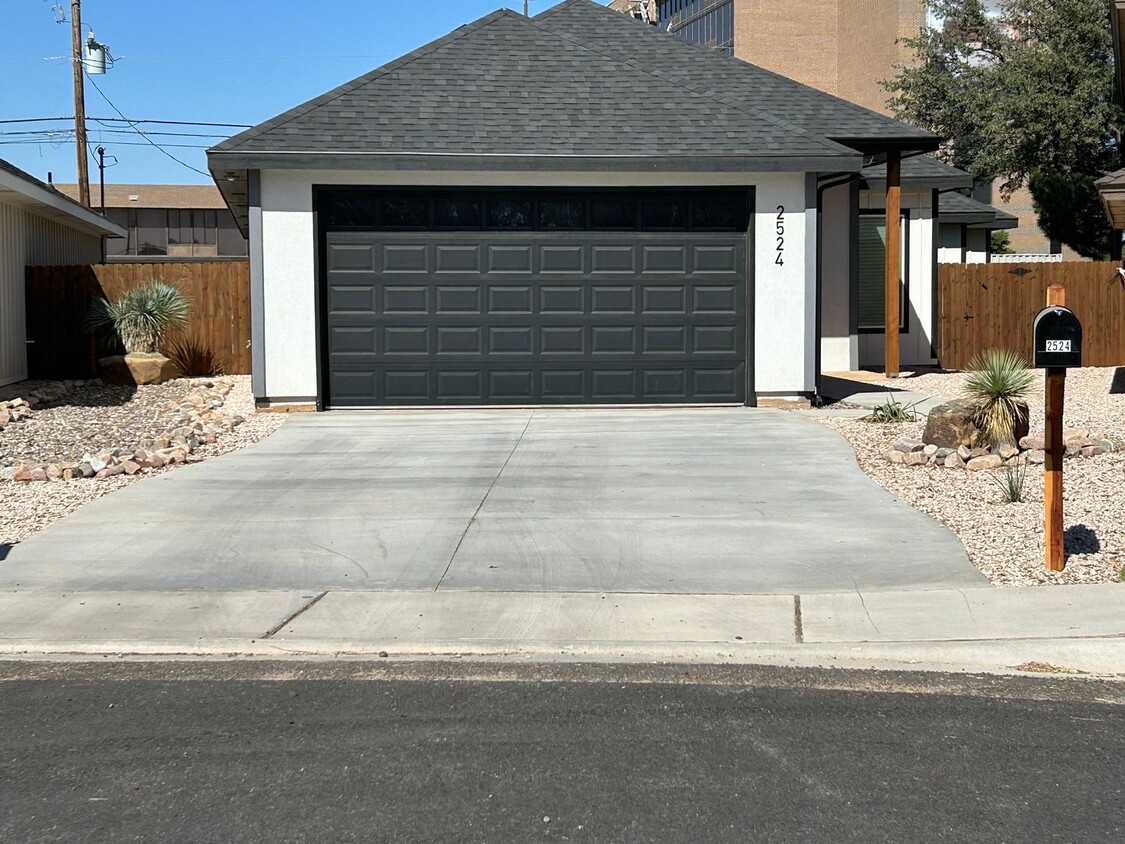 Primary Photo - Beautiful New Construction Home