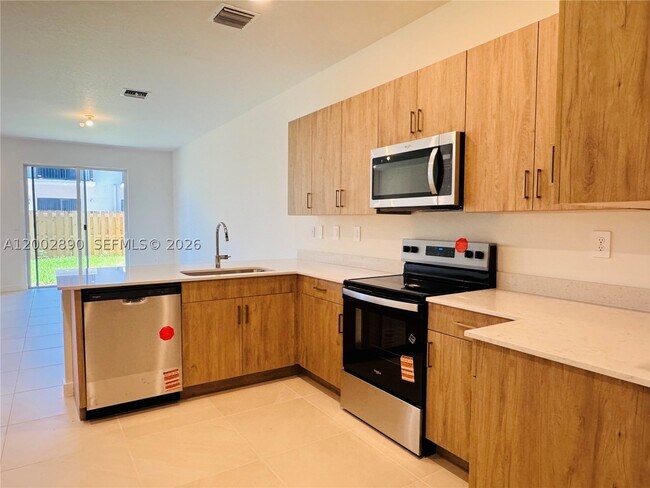 Foto del edificio - 178 NE 14th Ave