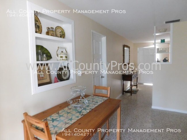 Foto del edificio - Heart of Sarasota SFH Home w/ Lanai, Big F...