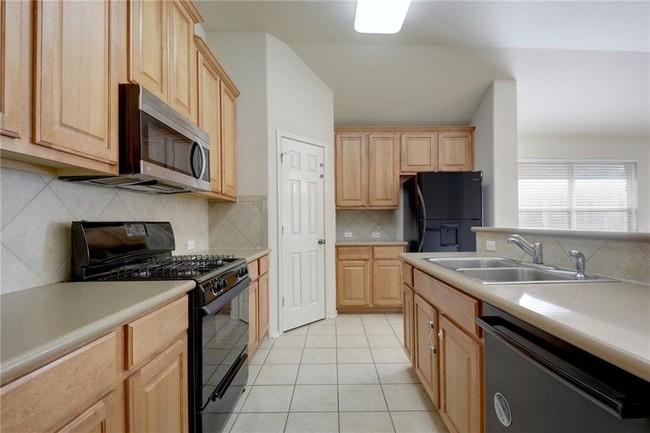 Building Photo - 3104 Peruga Ln