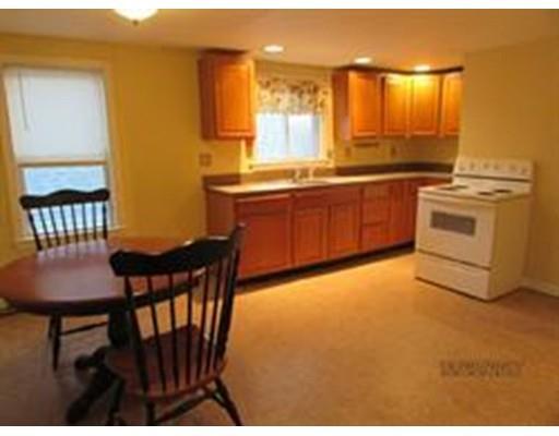 Primary Photo - 20 Meadow St