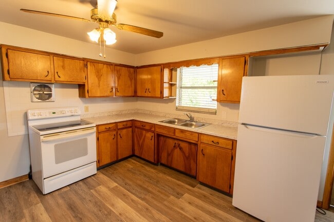 Foto del edificio - 1722 Washington Blvd