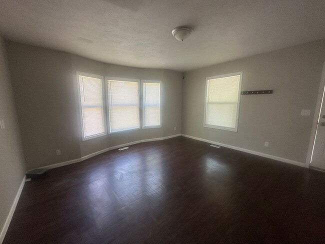 Building Photo - Spacious 4-Bedroom Home Near Northtown Mall