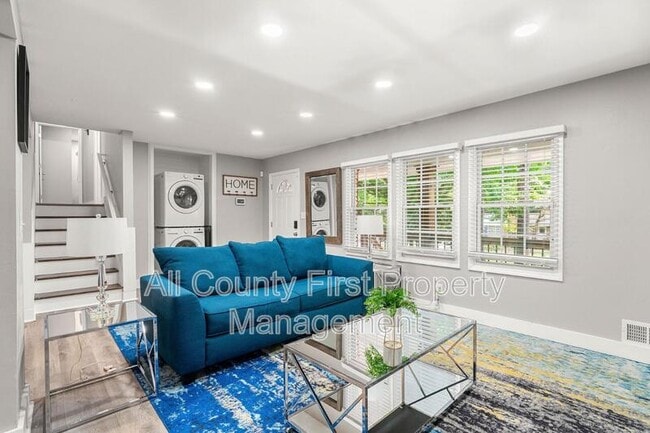 Building Photo - 3375 Toney Dr