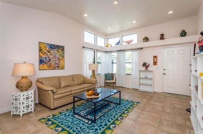 Building Photo - 955 Felicia Way
