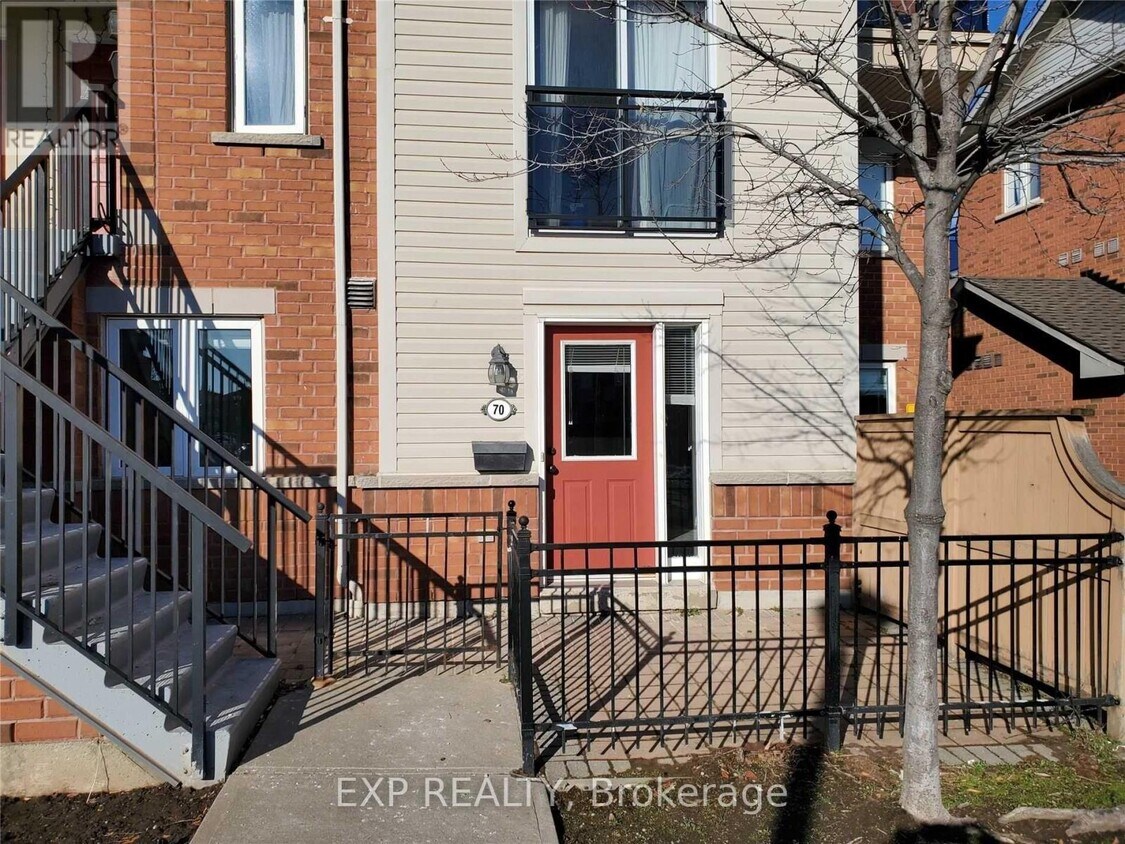 Primary Photo - 4620-4620 Guildwood Way