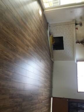 Building Photo - 12035 Maidstone Ave