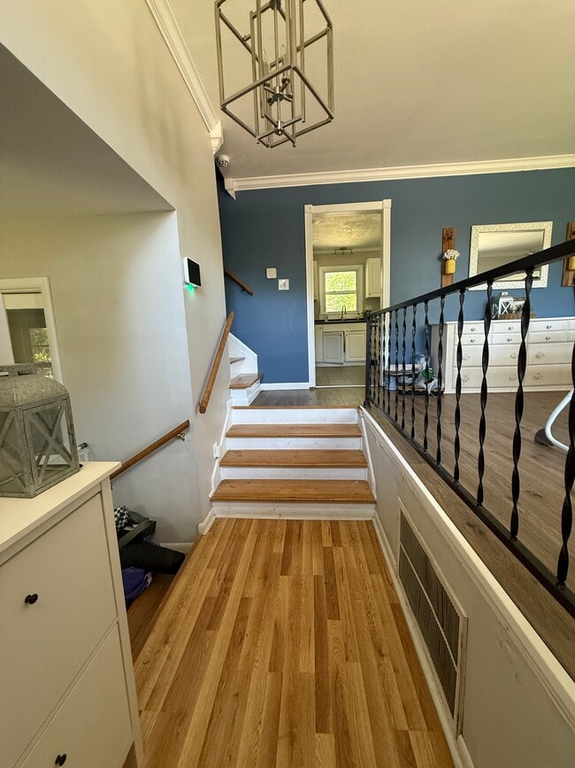 Foto del edificio - 747 Goodyear Dr