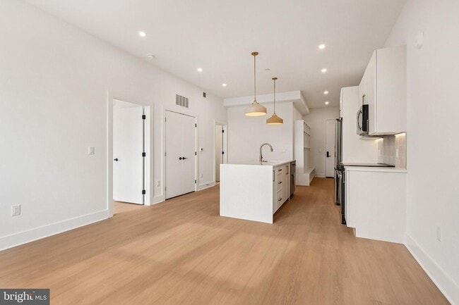 Photo - 30 W Allens Ln Apartment