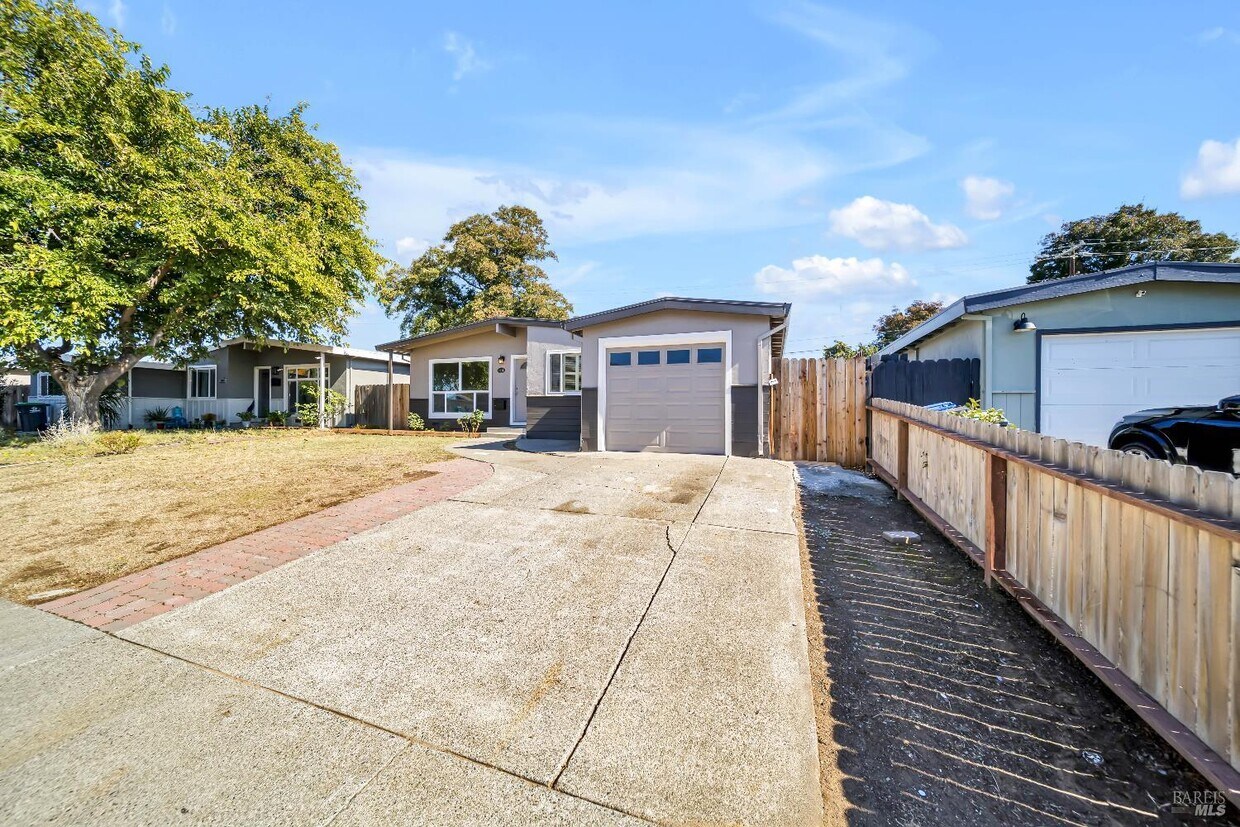 Foto principal - 1012 McKinley St