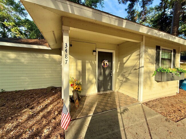 Building Photo - 3487 Balboa Cir