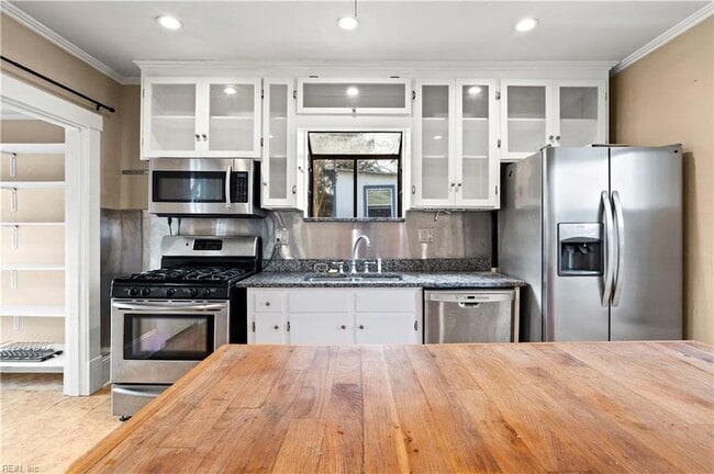 Foto del edificio - 227 James St