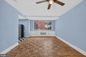 Building Photo - 1121 Arlington Blvd