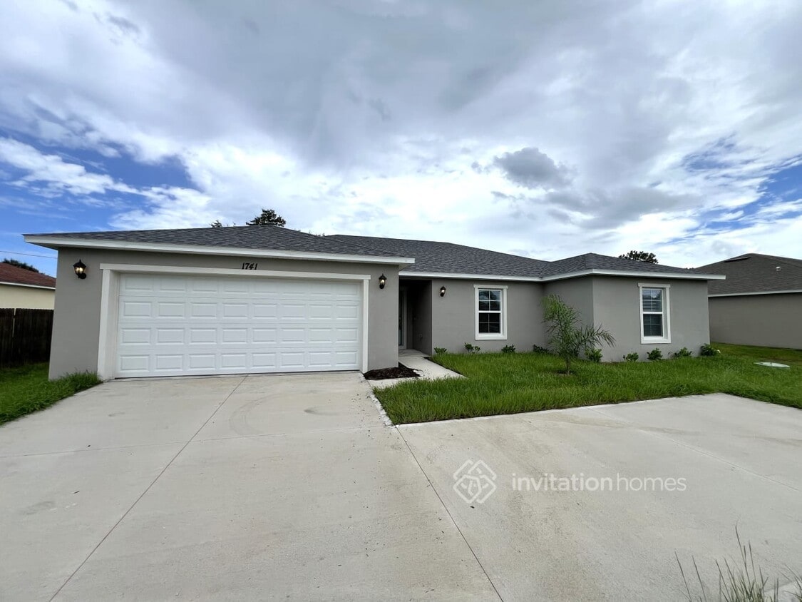 Primary Photo - 1741 SW Cashmere Blvd