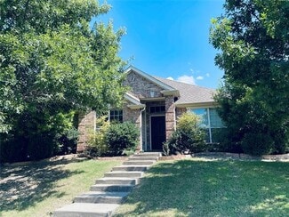 Building Photo - 517 Presidio Dr