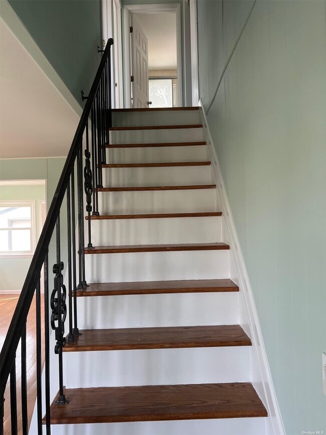 Building Photo - 23 Jamaica Ave