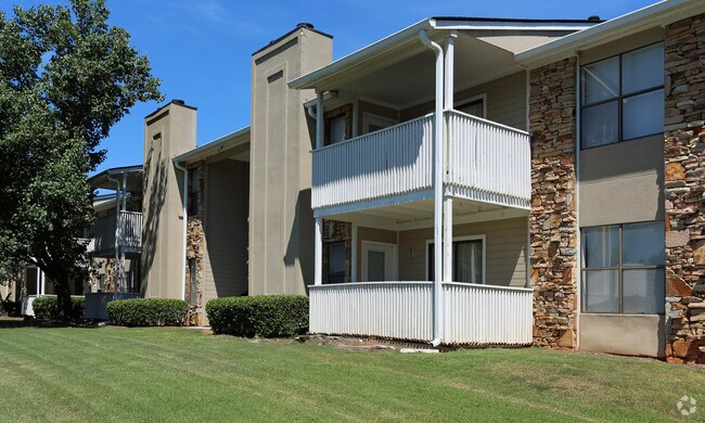 Foto del edificio - Skyland Pointe