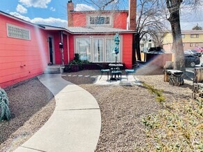 Building Photo - 625 Plumas St