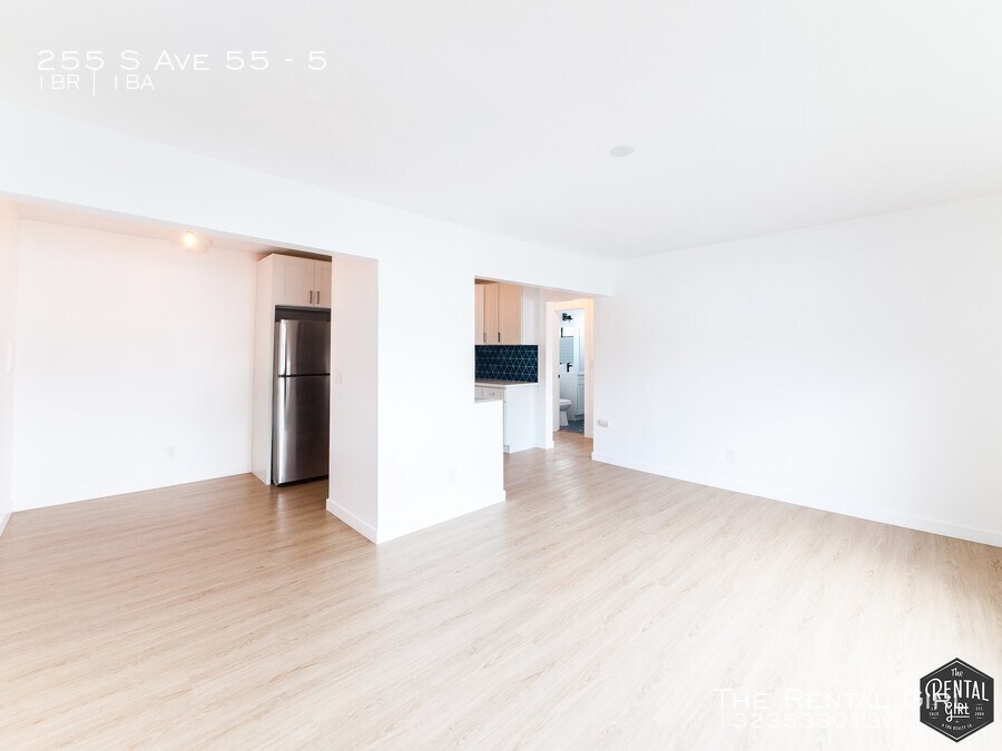 Primary Photo - Top Floor Corner Unit With Courtyard Views