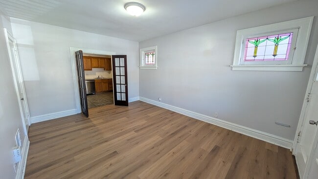 Building Photo - 5042 Mardel Ave