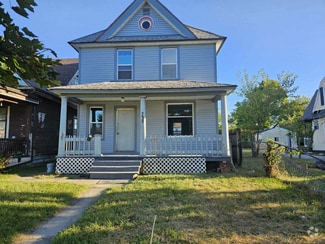 Building Photo - 735 Woodland Ave