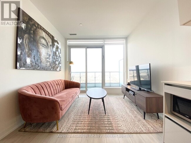 Building Photo - 898 Portage Pkwy