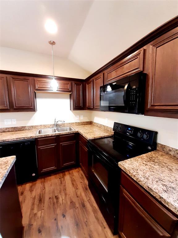 Building Photo - 5102 Braddock Ct