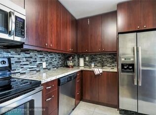 Kitchen - 1625 SE 10th Ave