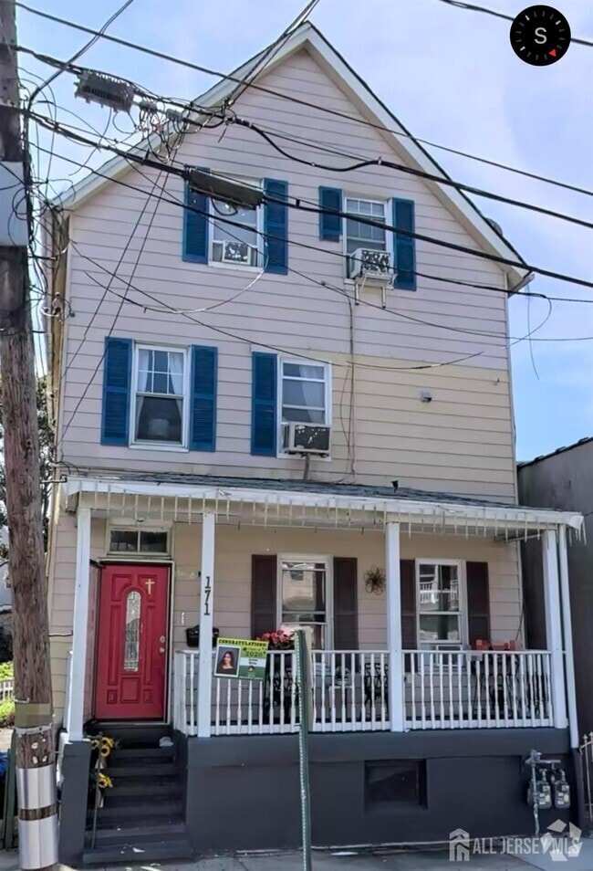 Building Photo - 171 Chauncey St