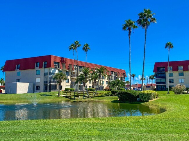 Foto del edificio - 720 S Brevard Ave