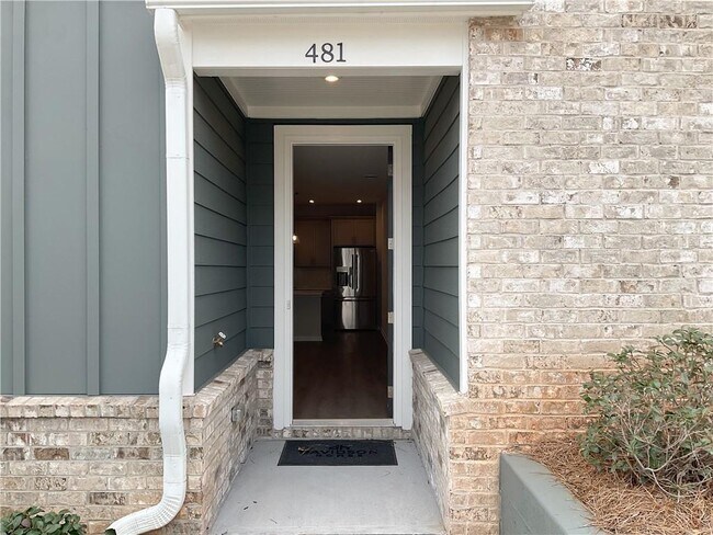 Foto del edificio - 481 Crown Dr