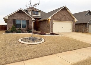 Building Photo - 4201 Palmetto Trail