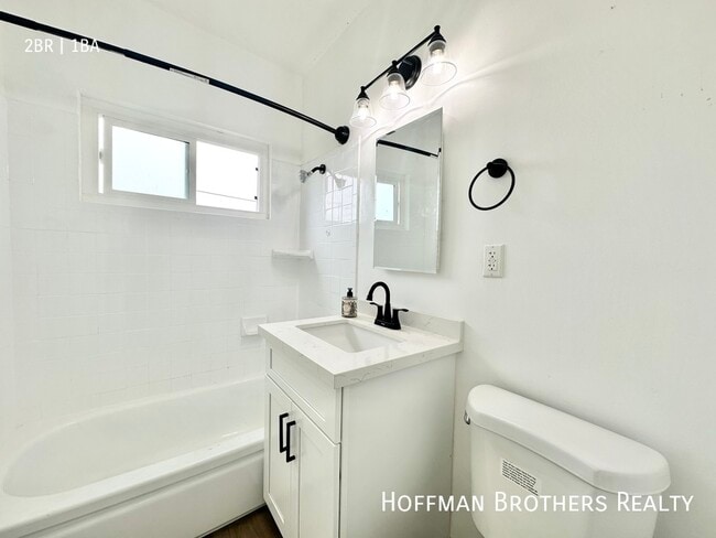 Foto del edificio - 2278 W Adams Blvd