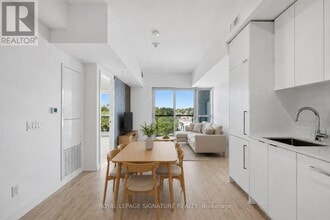 Building Photo - 181 Sheppard Ave E