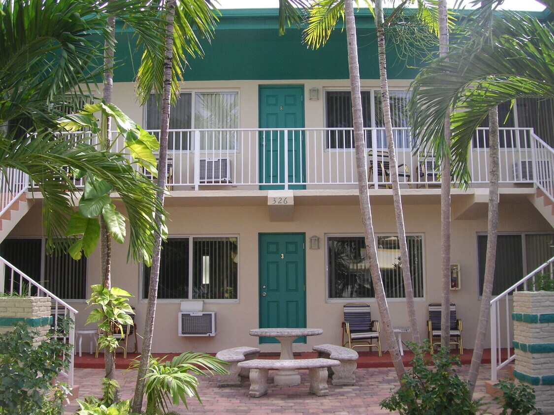 326 Coolidge St, Hollywood, FL 33019 Apartments in Hollywood, FL