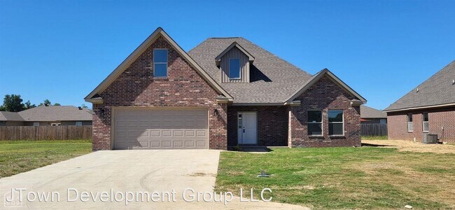 Building Photo - 4 br, 2 bath House - 4577 Plymouth Street