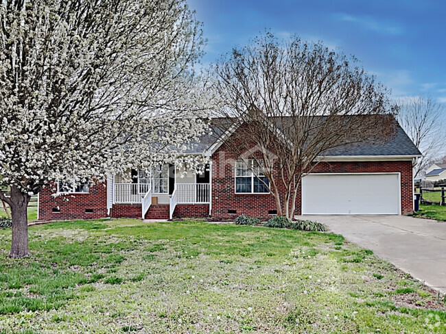 Building Photo - 2308 Genesis Dr