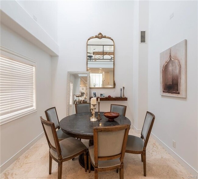 Building Photo - 1206 S Catalina Ave