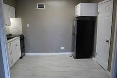 Building Photo - 8701 S Mozart Ave