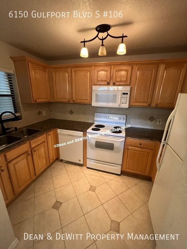 Photo - 6150 Gulfport Blvd S Apartment