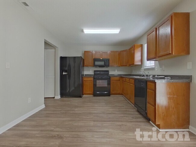 Foto del edificio - 153 Cottage Lake Way
