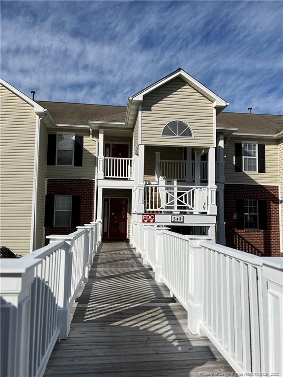 Foto del edificio - 340 Bubble Creek Ct