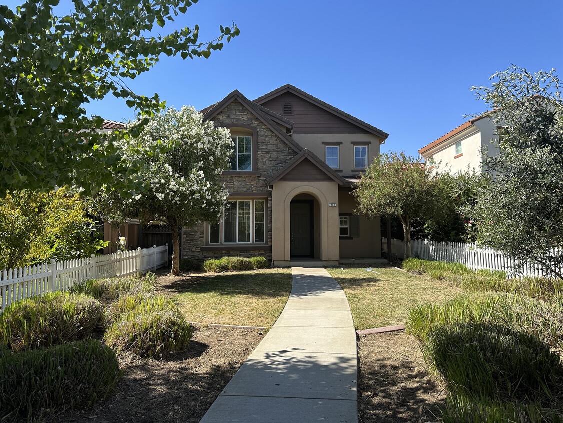 167 Patio Ln, Mountain House, CA 95391 House Rental in Mountain House