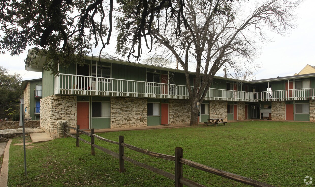 Building Photo - Cedar Ranch